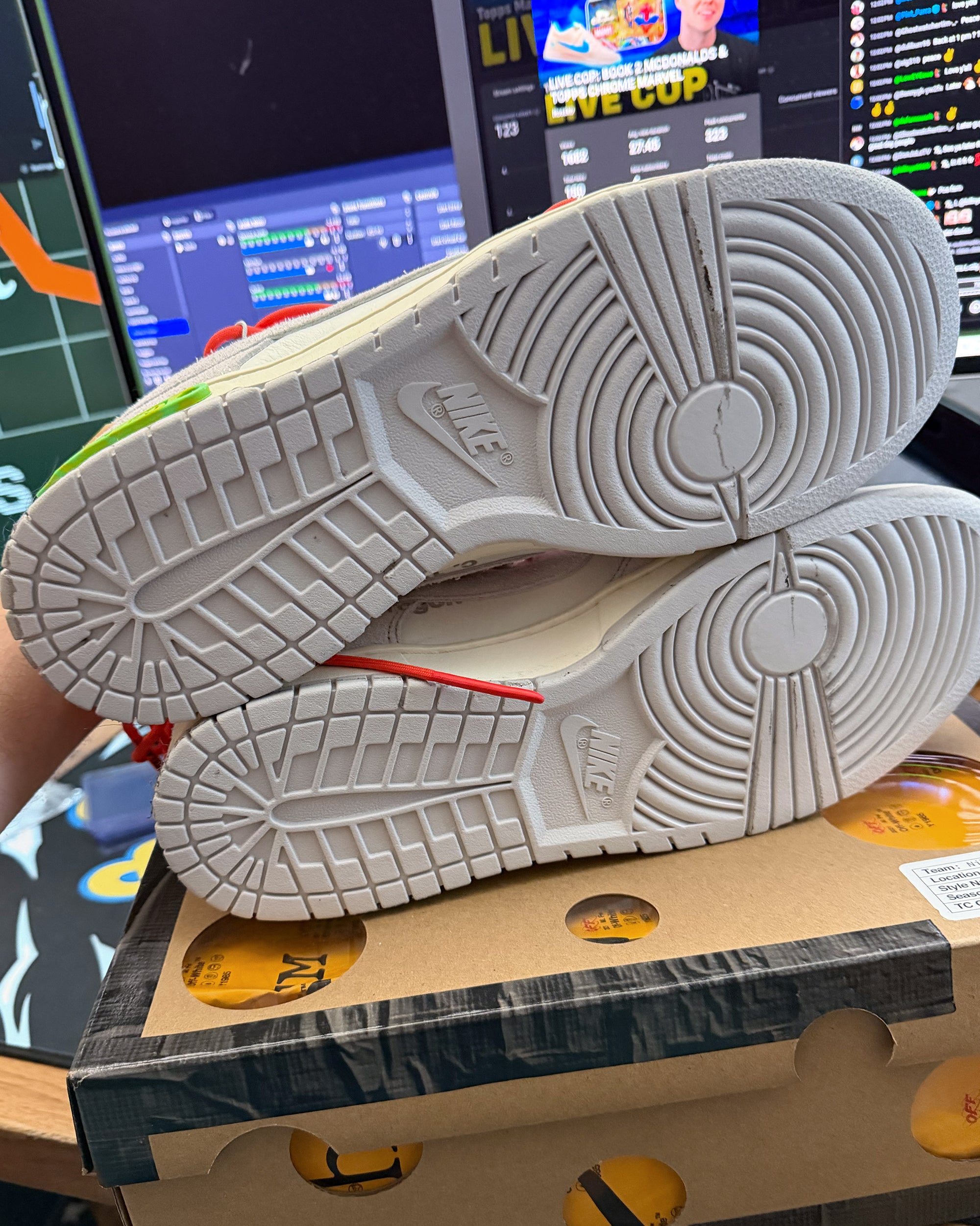Off-White x Nike Dunk Low 'Lot 13' (Used)