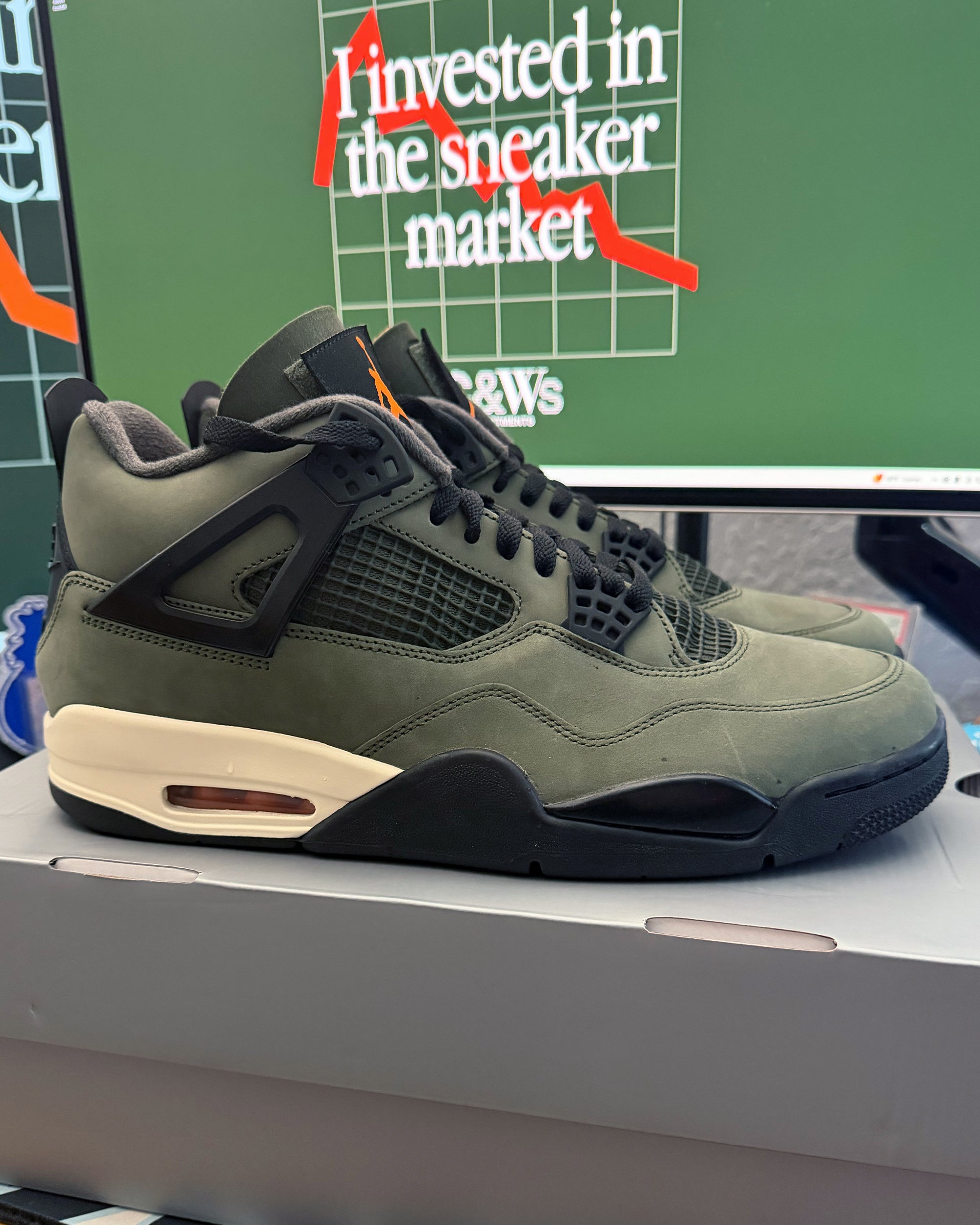 Undefeated Jordan 4 Retro OG (Used)